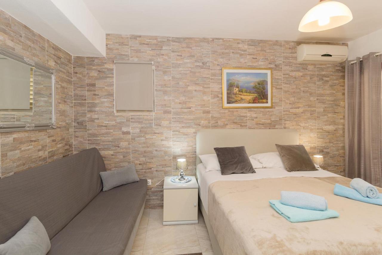 Bed & Breakfast Palma Bed & Breakfast เมดูลิน ภายนอก รูปภาพ