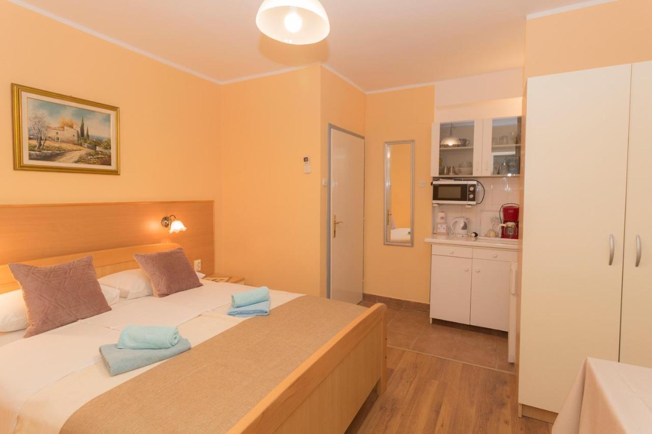 Bed & Breakfast Palma Bed & Breakfast เมดูลิน ภายนอก รูปภาพ