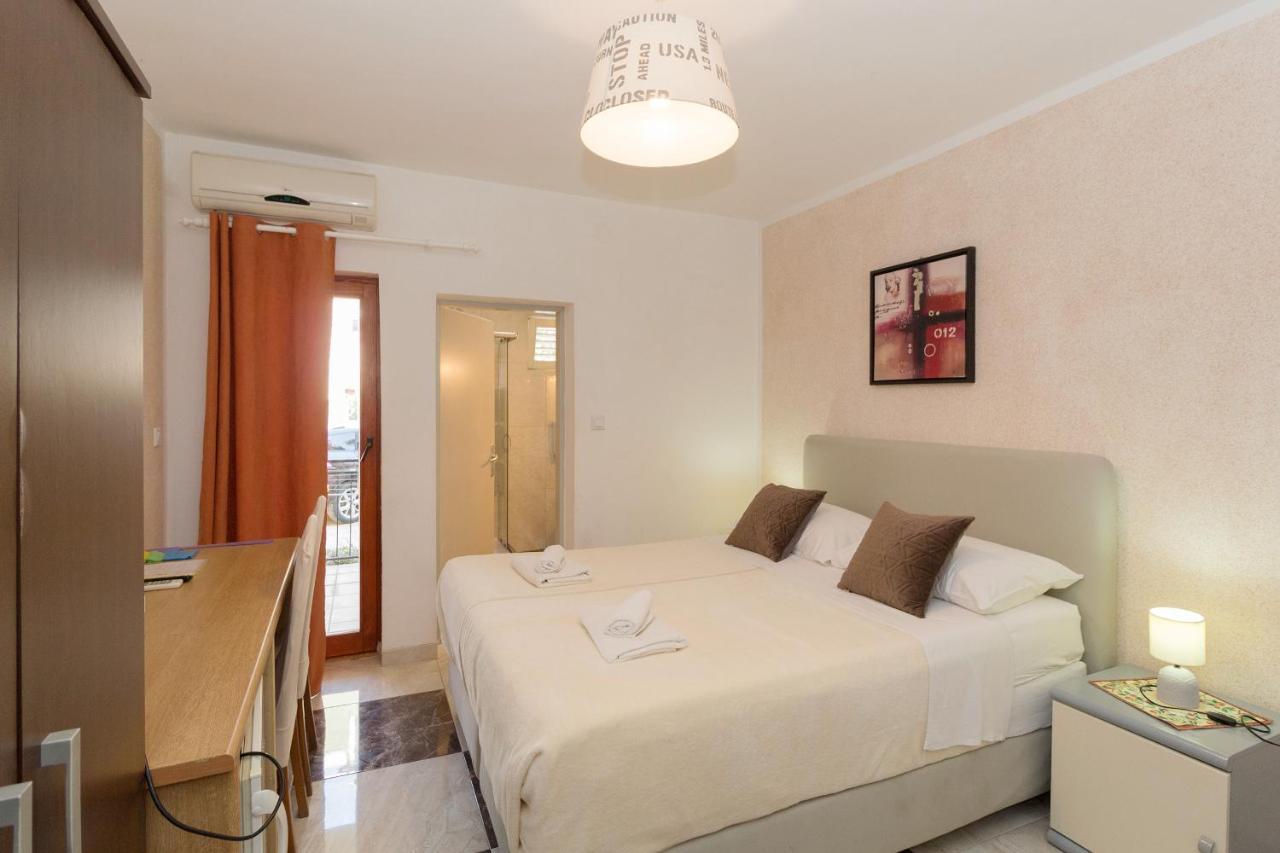 Bed & Breakfast Palma Bed & Breakfast เมดูลิน ภายนอก รูปภาพ