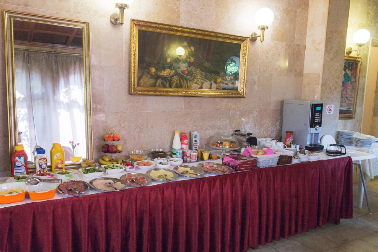 Bed & Breakfast Palma Bed & Breakfast เมดูลิน ภายนอก รูปภาพ
