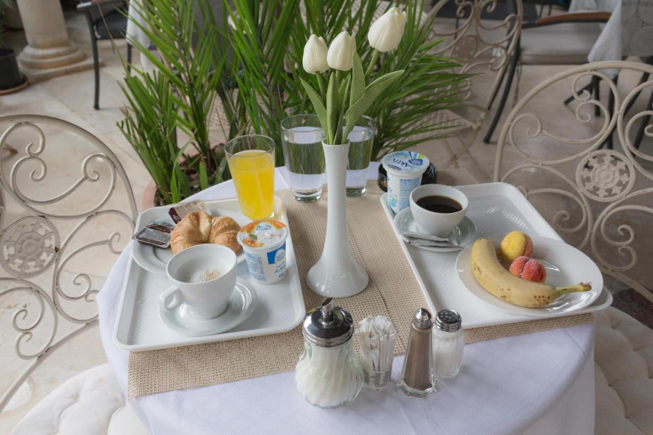 Bed & Breakfast Palma Bed & Breakfast เมดูลิน ภายนอก รูปภาพ